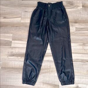 NWT Forever 21 vegan leather gathered waist jogger pants size small